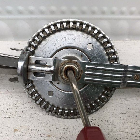 Antq 40s Ekco Red Bakelite Handle Hand Mixer Egg Beater Vtg Farmhouse Retro USA - Picture 11 of 11